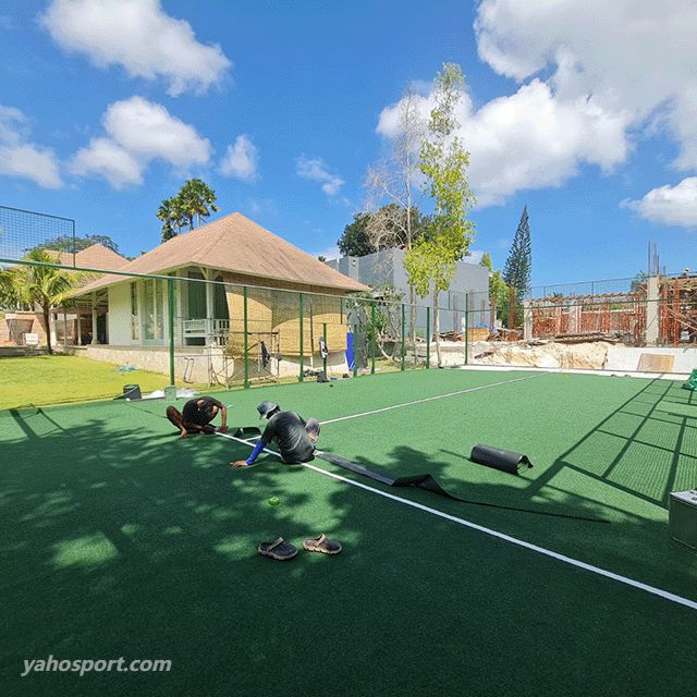 Green Artificial turf